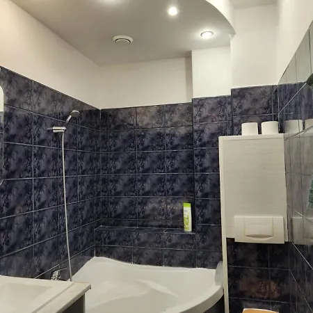 1 Minuta,by Grand Hotel, Sheraton, Molo, Location 索波特